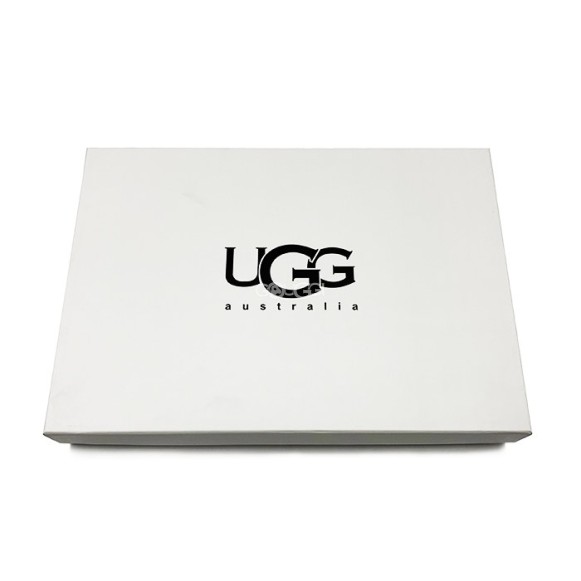 Светло-серый шарф UGG